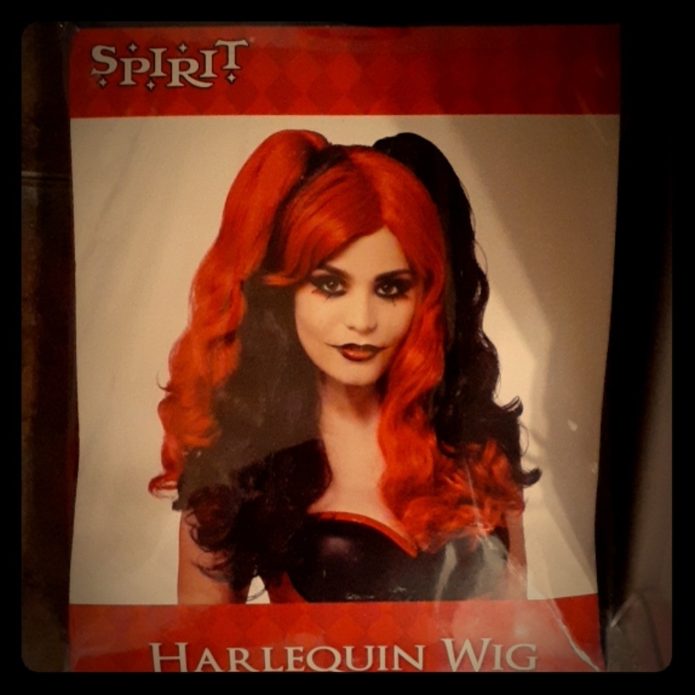 Harlequin wig
